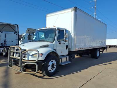 Freightliner M2 106 26 ft Box Truck - 240HP, 6 Speed Automatic, Roll up Door, Liftgate