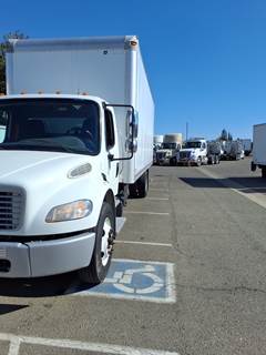 Freightliner M2 106 26 ft Box Truck - 260HP, 9 Speed Automatic, Roll up Door, Liftgate