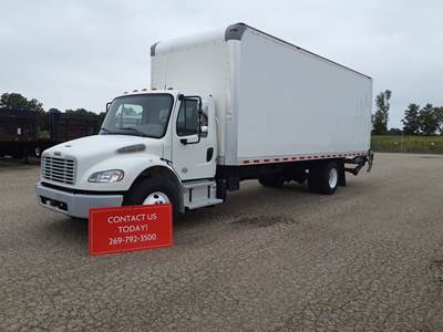 Freightliner M2 106 26 ft Box Truck - 240HP, 6 Speed Automatic, Roll up Door, Liftgate