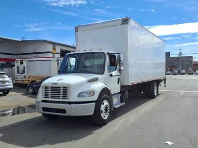 Freightliner M2 106 26 ft Box Truck - 240HP, 9 Speed Automatic, Roll up Door, Liftgate