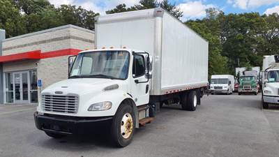Freightliner M2 106 26 ft Box Truck - 240HP, 9 Speed Automatic, Roll up Door, Liftgate