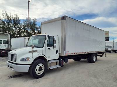 Freightliner M2 106 28 ft Box Truck - 240HP, 6 Speed Automatic, Roll up Door, Liftgate