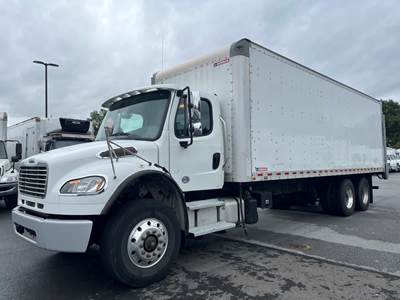Freightliner M2 106 26 ft Box Truck - 350HP, 6 Speed Automatic, Roll up Door, Liftgate