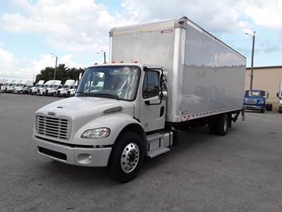 Freightliner M2 106 26 ft Box Truck - 240HP, 6 Speed Automatic, Roll up Door, Liftgate