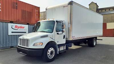 Freightliner M2 106 26 ft Box Truck - 240HP, 6 Speed Automatic, Roll up Door