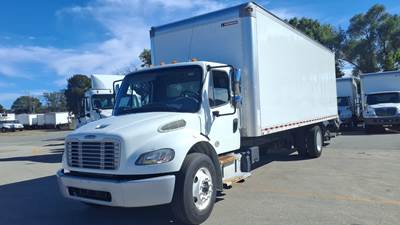 Freightliner M2 106 26 ft Box Truck - 240HP, 6 Speed Automatic, Roll up Door, Liftgate