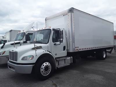 Freightliner M2 106 24 ft Box Truck - 260HP, 5 Speed Automatic, Roll up Door, Liftgate