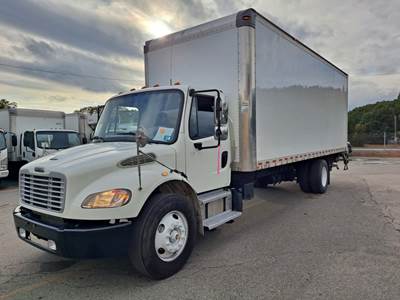 Freightliner M2 106 24 ft Box Truck - 230HP, 6 Speed Automatic, Roll up Door, Liftgate
