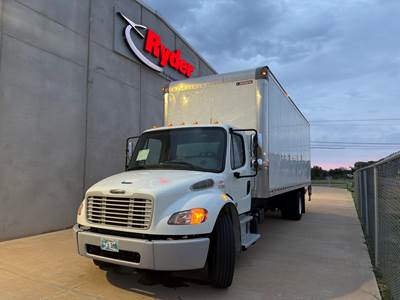Freightliner M2 106 26 ft Box Truck - 240HP, 9 Speed Automatic, Roll up Door, Liftgate