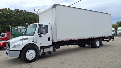 Freightliner M2 106 28 ft Box Truck - 280HP, 6 Speed Automatic, Liftgate