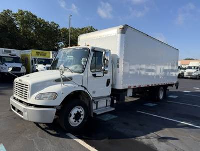 Freightliner M2 106 22 ft Box Truck - 240HP, 6 Speed Automatic, Roll up Door, Liftgate