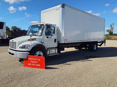 Freightliner M2 106 26 ft Box Truck - 280HP, 6 Speed Automatic, Roll up Door, Liftgate