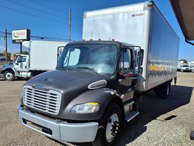 Freightliner M2 106 26 ft Box Truck - 240HP, 6 Speed Automatic, Roll up Door, Liftgate