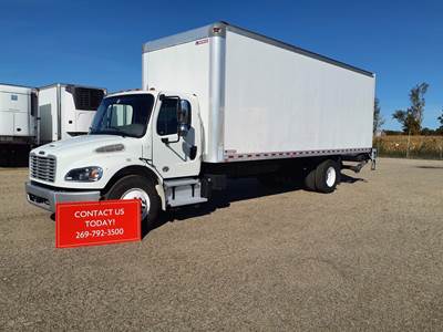 Freightliner M2 106 26 ft Box Truck - 240HP, 9 Speed Automatic, Roll up Door, Liftgate