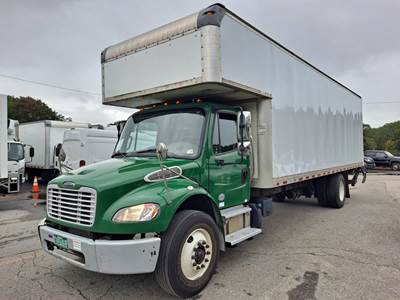 Freightliner M2 106 26 ft Box Truck - 260HP, 6 Speed Automatic, Roll up Door, Liftgate