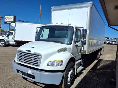 Freightliner M2 106 26 ft Box Truck - 240HP, 9 Speed Automatic, Roll up Door, Liftgate