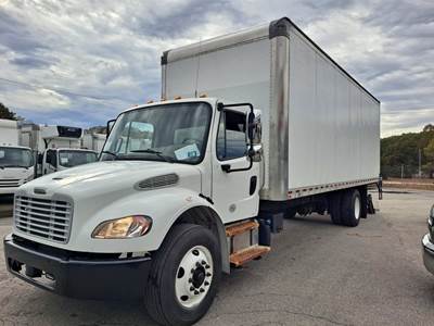 Freightliner M2 106 26 ft Box Truck - 240HP, 6 Speed Automatic, Roll up Door, Liftgate