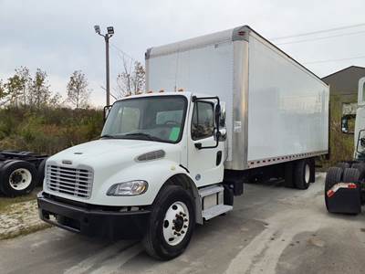 Freightliner M2 106 26 ft Box Truck - 240HP, 9 Speed Automatic, Roll up Door, Liftgate