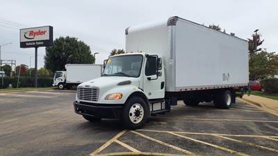 Freightliner M2 106 26 ft Box Truck - 240HP, 9 Speed Automatic, Roll up Door, Liftgate