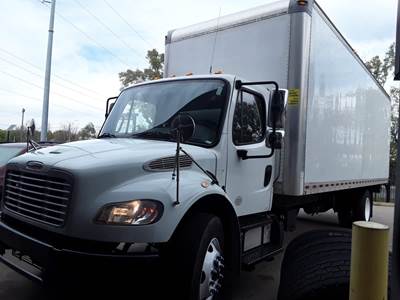 Freightliner M2 106 26 ft Box Truck - 240HP, 6 Speed Automatic, Roll up Door, Liftgate