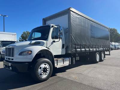Freightliner M2 106 26 ft Box Truck - 330HP, 6 Speed Automatic, Roll up Door