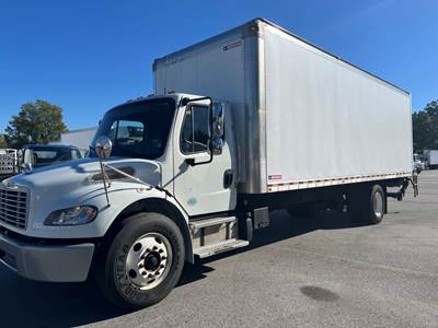 Freightliner M2 106 26 ft Box Truck - 240HP, 6 Speed Automatic, Roll up Door, Liftgate