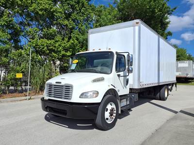 Freightliner M2 106 26 ft Box Truck - 240HP, 9 Speed Automatic, Roll up Door, Liftgate