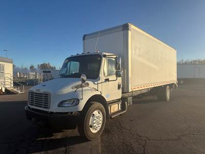 Freightliner M2 106 26 ft Box Truck - 280HP, 6 Speed Automatic, Roll up Door, Liftgate