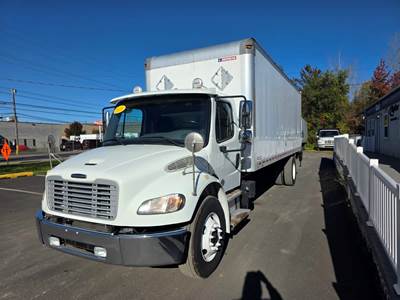 Freightliner M2 106 24 ft Box Truck - 280HP, 6 Speed Automatic, Roll up Door, Liftgate