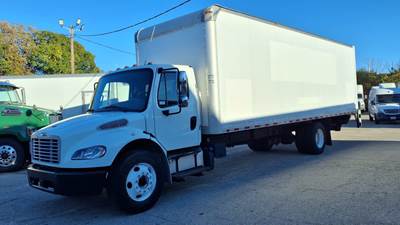 Freightliner M2 106 28 ft Box Truck - 240HP, 9 Speed Automatic, Roll up Door, Liftgate