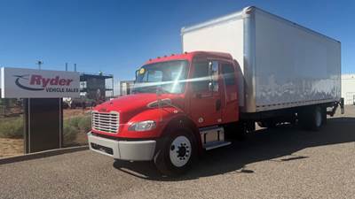Freightliner M2 106 26 ft Box Truck - 240HP, 6 Speed Automatic, Roll up Door, Liftgate