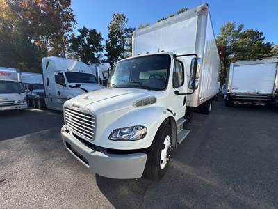 Freightliner M2 106 26 ft Box Truck - 230HP, 6 Speed Automatic, Roll up Door, Liftgate