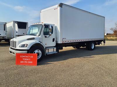 Freightliner M2 106 26 ft Box Truck - 240HP, 9 Speed Automatic, Roll up Door, Liftgate