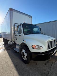 Freightliner M2 106 26 ft Box Truck - 240HP, 6 Speed Automatic, Roll up Door, Liftgate