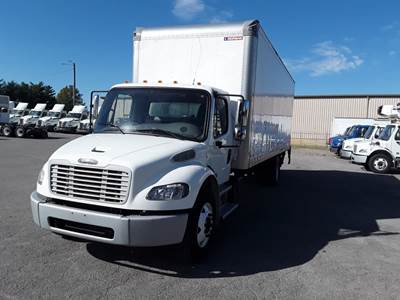 Freightliner M2 106 26 ft Box Truck - 240HP, 9 Speed Automatic, Roll up Door, Liftgate
