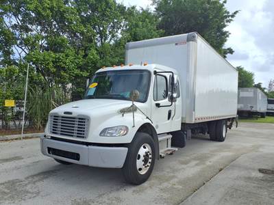 Freightliner M2 106 26 ft Box Truck - 240HP, 6 Speed Automatic, Roll up Door, Liftgate