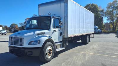 Freightliner M2 106 26 ft Box Truck - 240HP, 6 Speed Automatic, Roll up Door