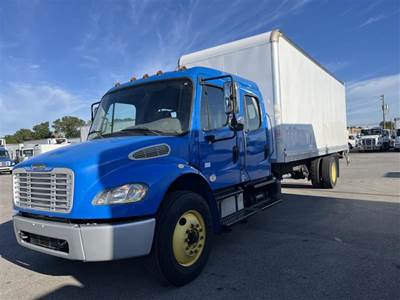 Freightliner M2 24 ft Box Truck - 220HP, 6 Speed Automatic, Roll up Door, Liftgate