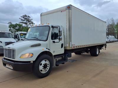 Freightliner M2 26 ft Box Truck - 240HP, 9 Speed Automatic, Roll up Door, Liftgate