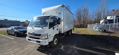 Hino 195 16 ft Box Truck - 210HP, 6 Speed Automatic, Roll up Door, Liftgate