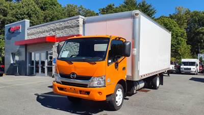 Hino 195 20 ft Box Truck - 210HP, 6 Speed Automatic, Roll up Door