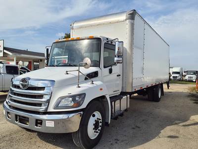 Hino 338 26 ft Box Truck - 260HP, 6 Speed Automatic, Roll up Door, Liftgate
