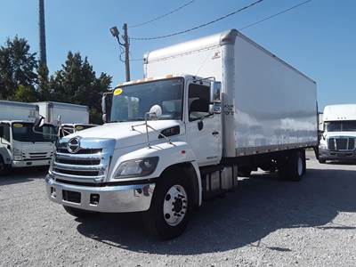 Hino 338 26 ft Box Truck - 260HP, 6 Speed Automatic, Roll up Door, Liftgate