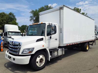 Hino 338 26 ft Box Truck - 260HP, 6 Speed Automatic, Swing Door, Liftgate