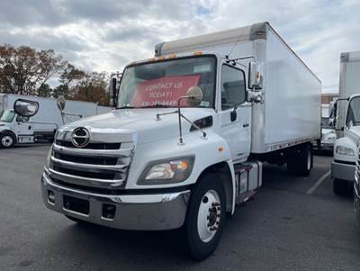 Hino 338 26 ft Box Truck - 260HP, 6 Speed Automatic, Roll up Door, Liftgate
