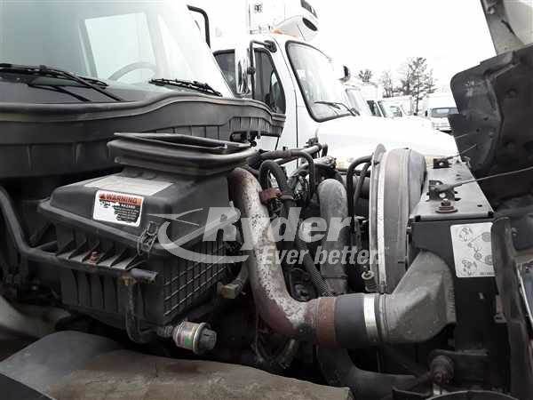 2014 International 4300 26 ft Box Truck - 230HP, 6 Speed Manual, Roll