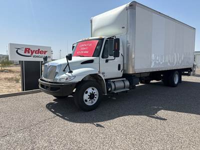 International 4300 24 ft Box Truck - 260HP, 7 Speed Automatic, Roll up Door