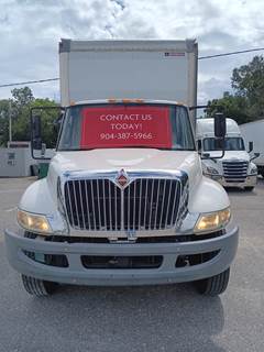 International 4300 26 ft Box Truck - 240HP, 6 Speed Automatic, Roll up Door, Liftgate