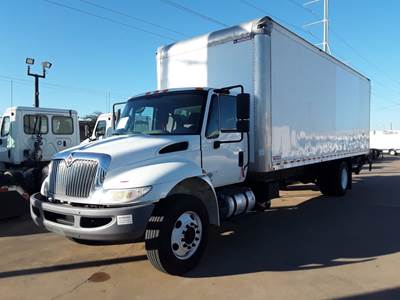 International 4300 26 ft Box Truck - 240HP, 6 Speed Automatic, Roll up Door, Liftgate