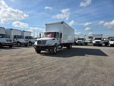 International 4300 26 ft Box Truck - 240HP, 6 Speed Automatic, Roll up Door, Liftgate